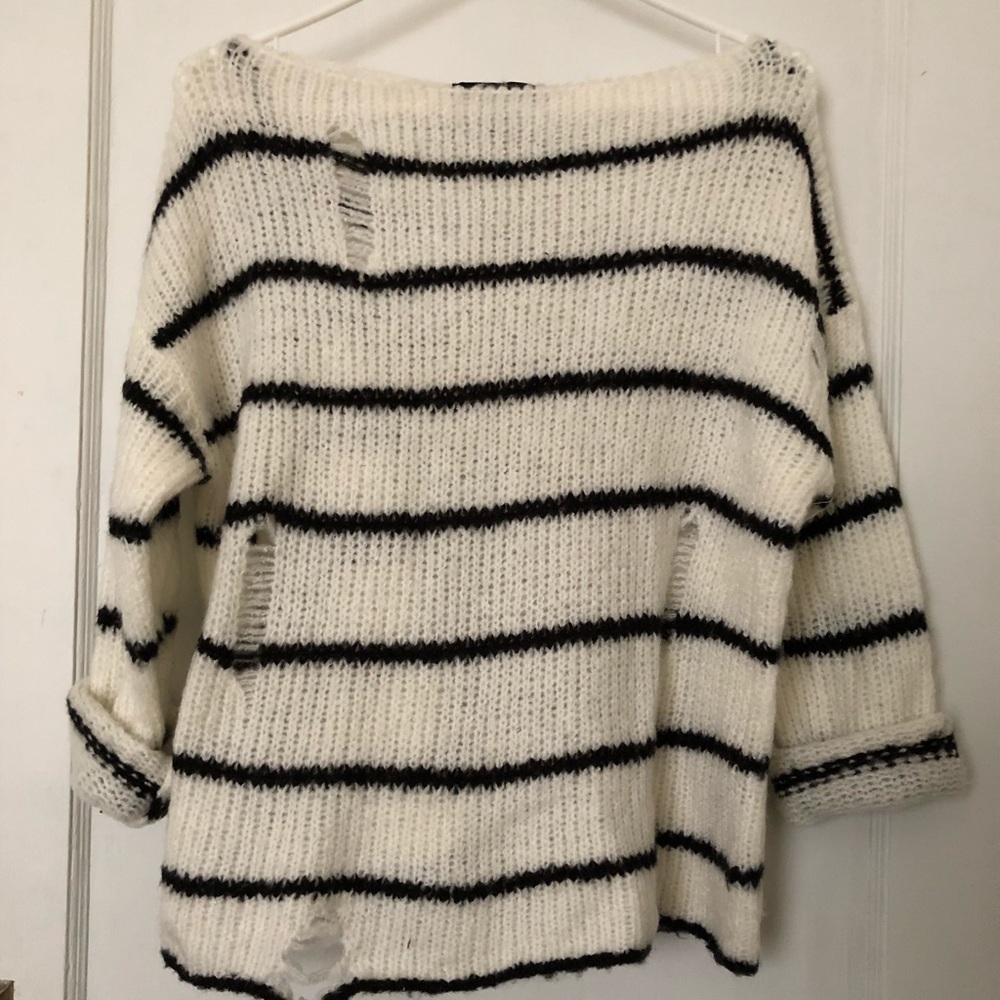 Forever21 distressed sweater